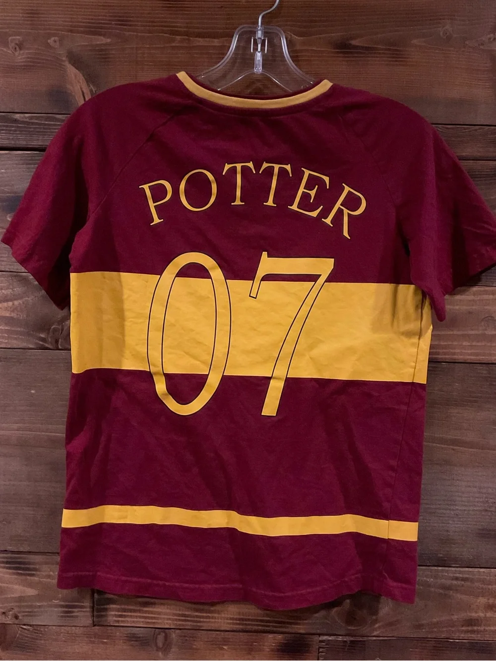 Wizarding World of Harry Potter Youth Boys Gryfindor Quidditch T-Shirt size 12